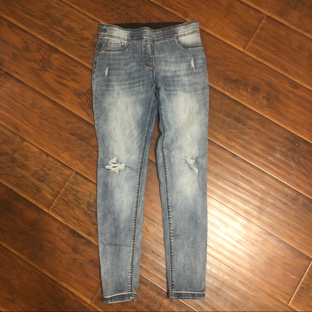 Leggings with Rips - Picture 1 of 4